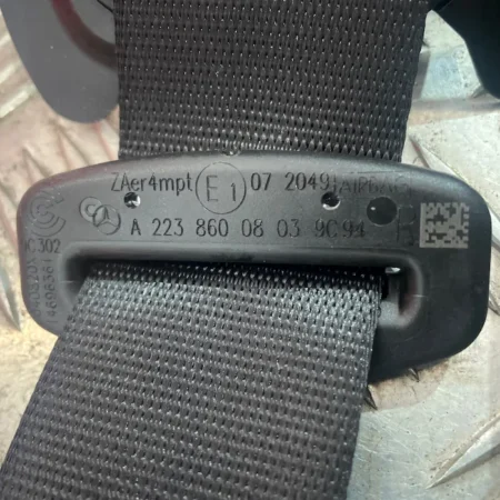 Marcado de homologación en hebilla de cinturón de seguridad