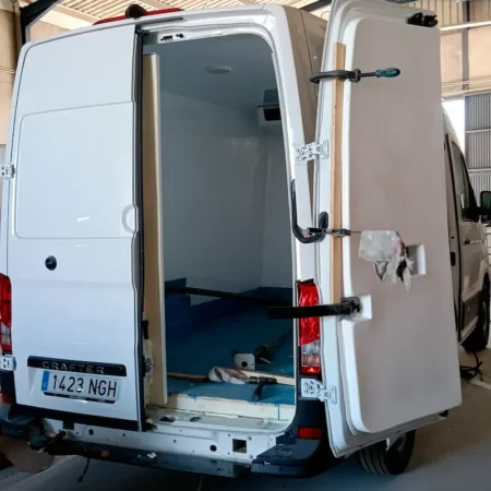 Fotografía de la puerta aislada