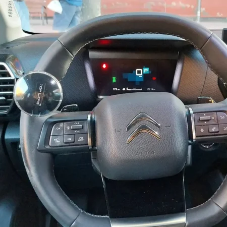 Pomo de volante instalado